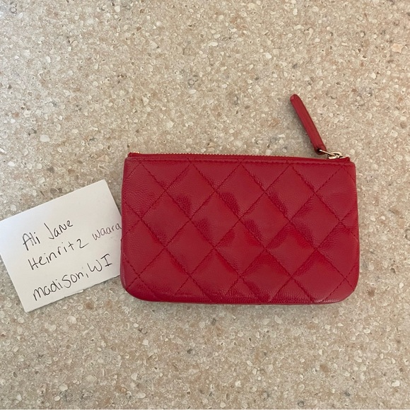 ♥️traded♥️Chanel Quilted Caviar Small Cosmetic Case Red - Picture 2 of 15